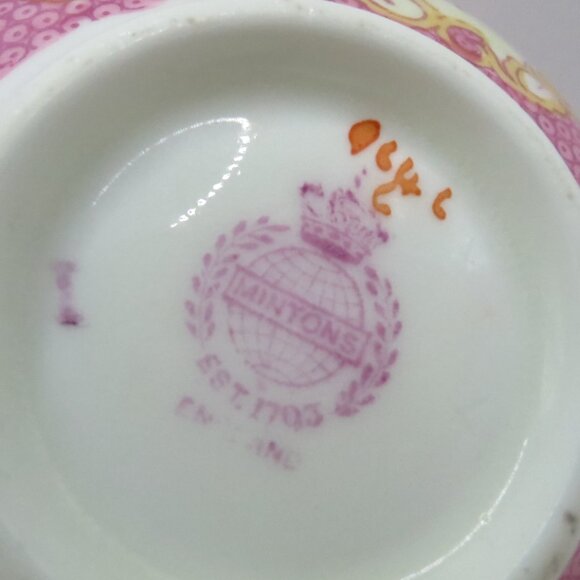 Minton Cockatrice Pink Teacup & Saucer #9646 Bone China 4" Dia. England - Picture 14 of 15